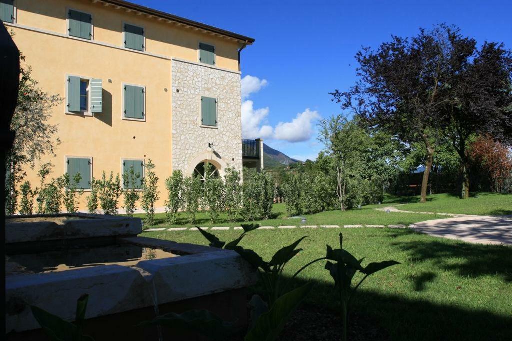 Corte Degli Ulivi Garda  Kültér fotó
